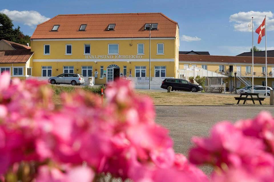 ホテル バルプスンド ファゲクロ Hvalpsund エクステリア 写真